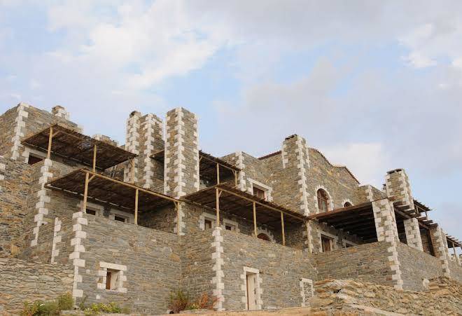 Porto mani suites