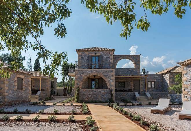 Calme Suites Mani Image