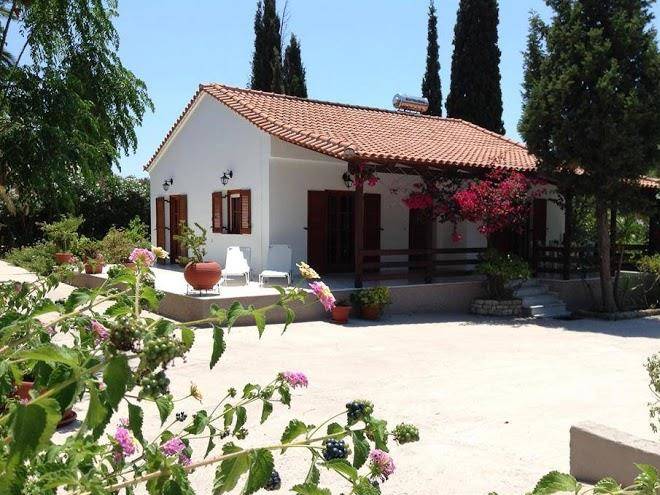 Gialova gardens