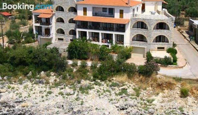 Hotel liakoto
