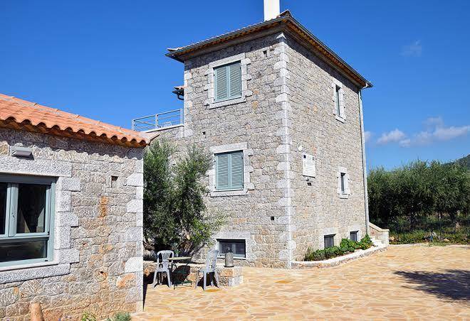 To kastro