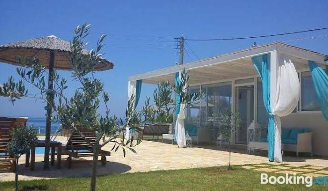 Yparissia blue