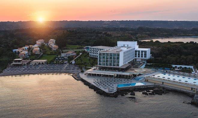 Eden roc resort hotel