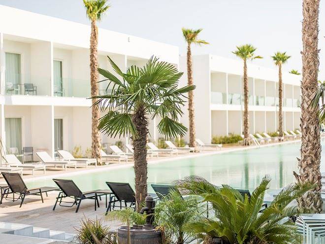White dreams resort