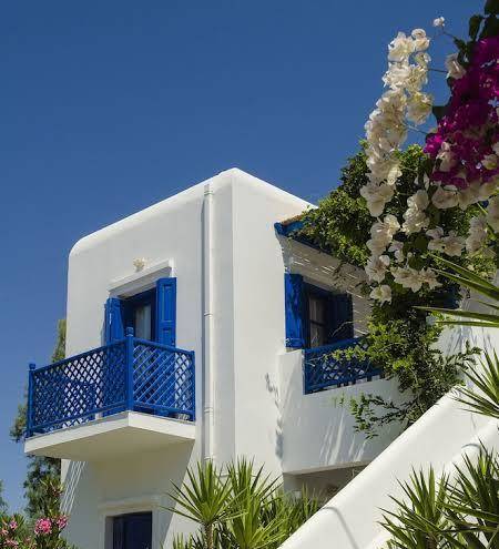 Mouras resort