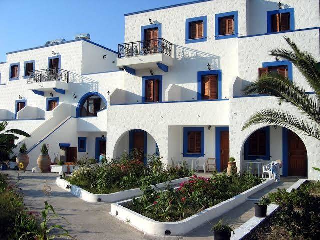 Nicolas studios