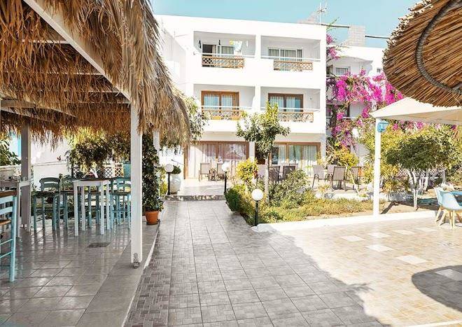 Hotel minos beach