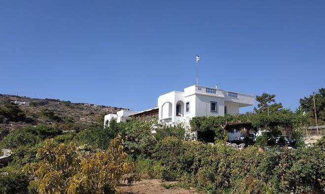 White castle hotel