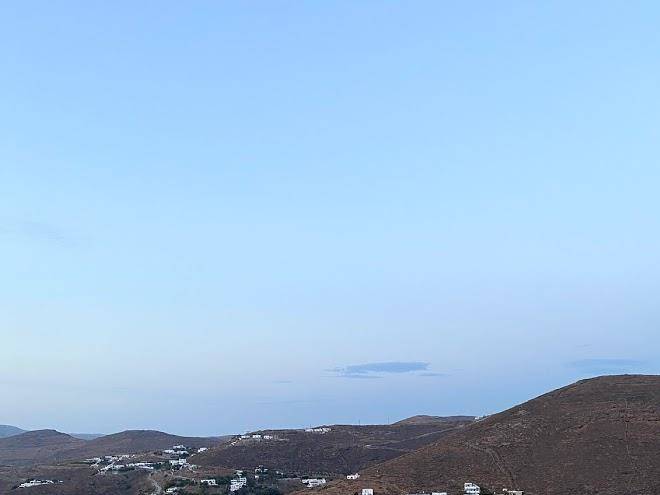 Emgard suites kythnos
