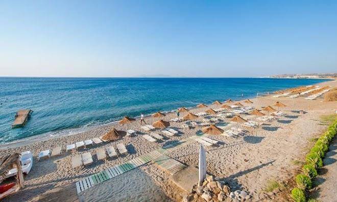 Hotel akti beach club