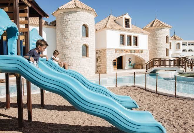 Mitsis blue domes resort & spa