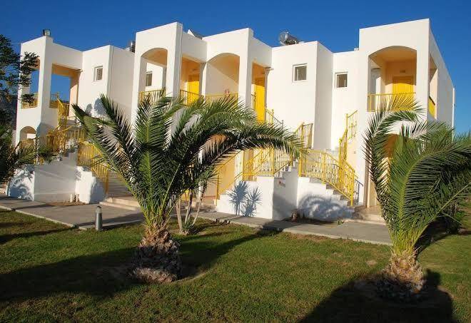 Sovereign Beach Hotel Image