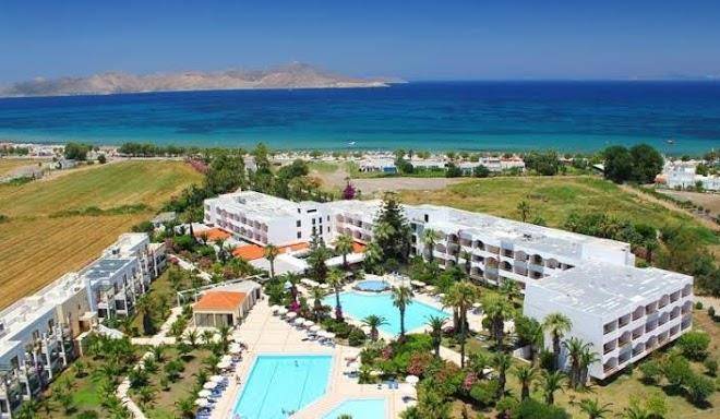 Tigaki beach