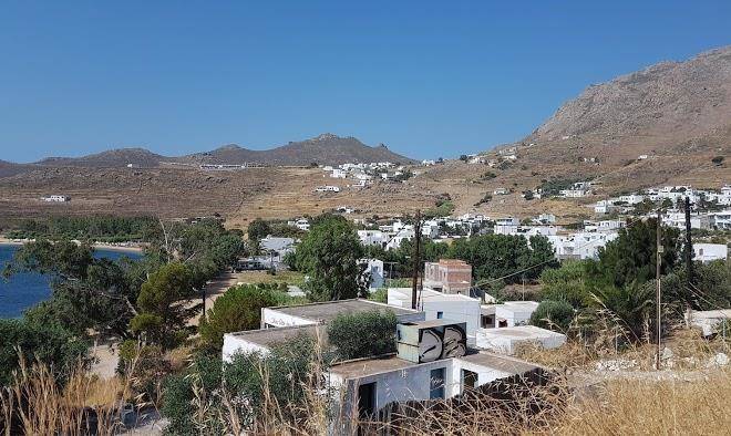 Marina's studios serifos