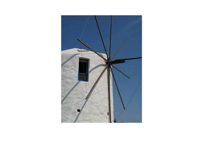 Milos vaos windmill