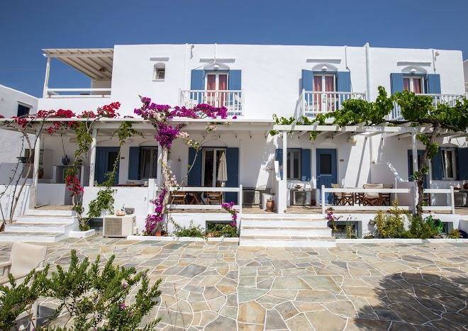 Pension ageliki