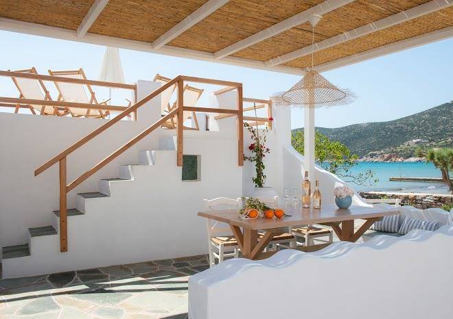 Turquoise maison by the sea sifnos
