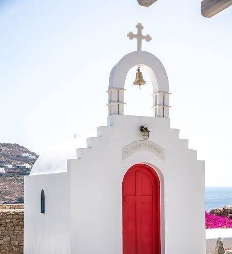 Etesians Luxury Suites Image