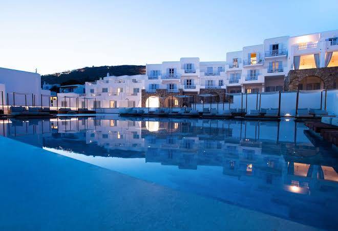 Manoulas beach hotel