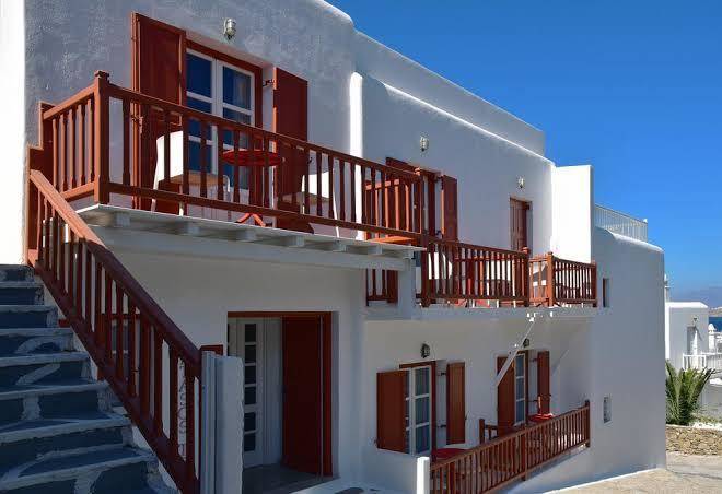 Petasos town hotel