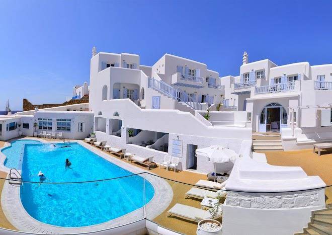 Petinos beach hotel