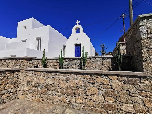 Sofos suites mykonos