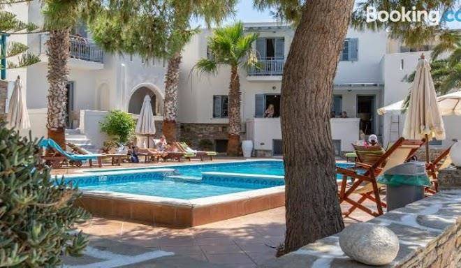 Ampelos inn