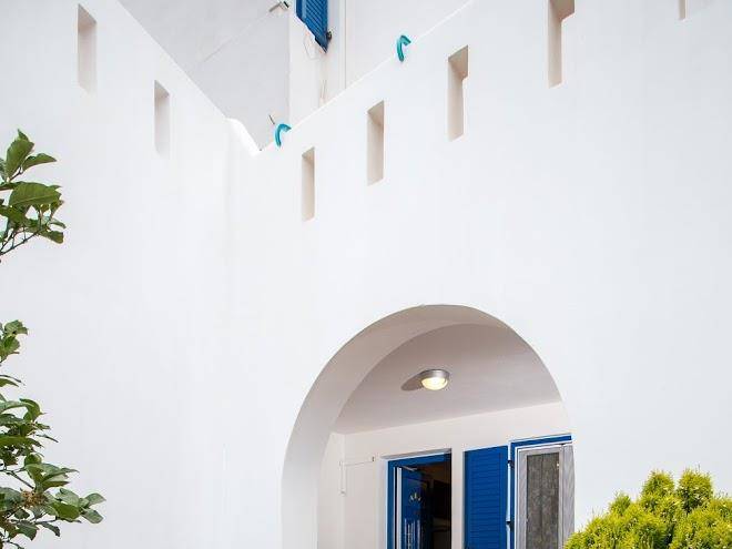 Nikos maria studios apts suites
