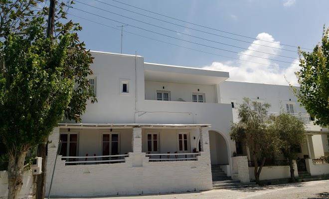Acqua vatos paros hotel