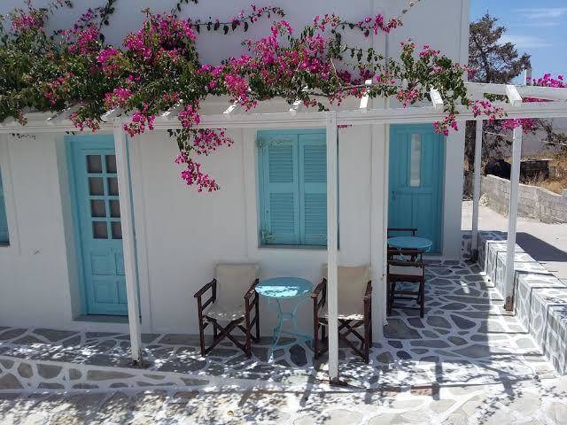 Galanis place