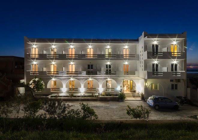 Nikolas hotel paros