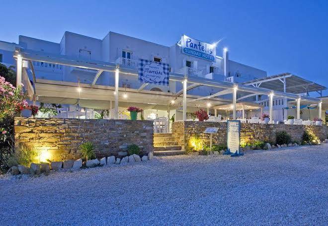 Sunday hotel antiparos