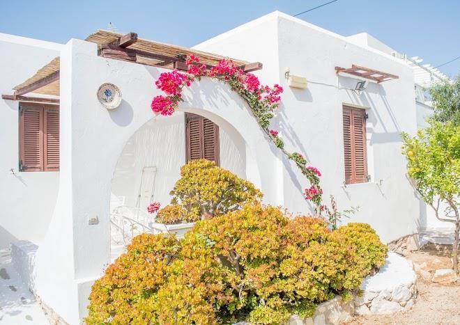 Svoronos paros