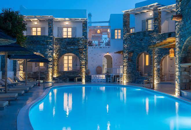 Zefi hotel & suites