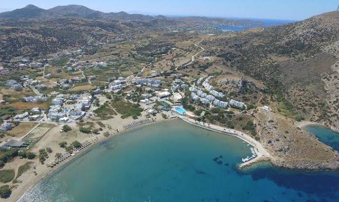 Dolphin bay family beach resort