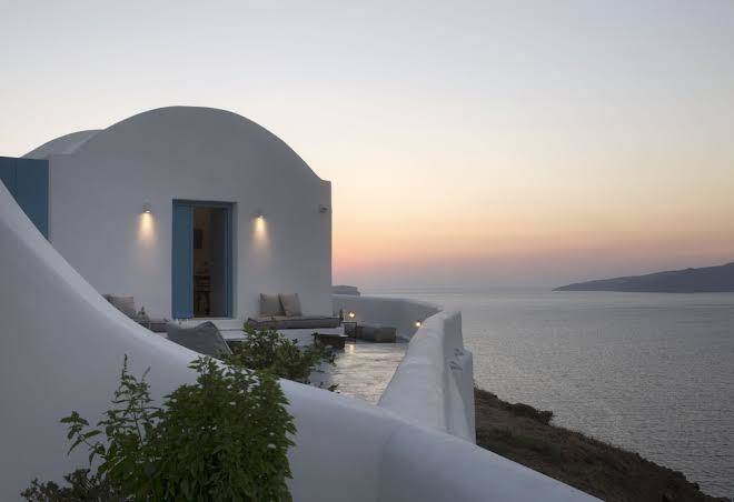 Akrotiri cove