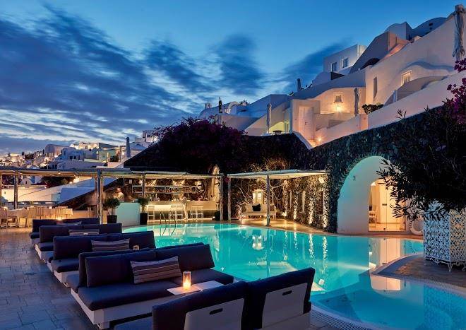 Canaves oia suites