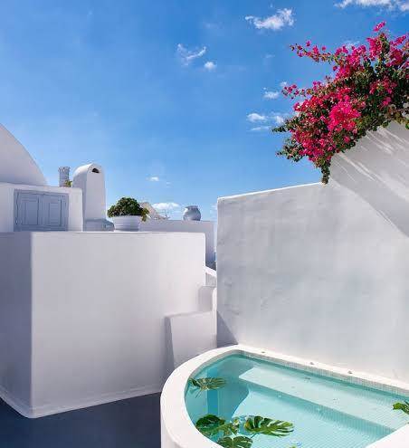Cliff side suites