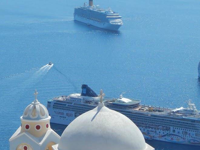Le petit greek santorini