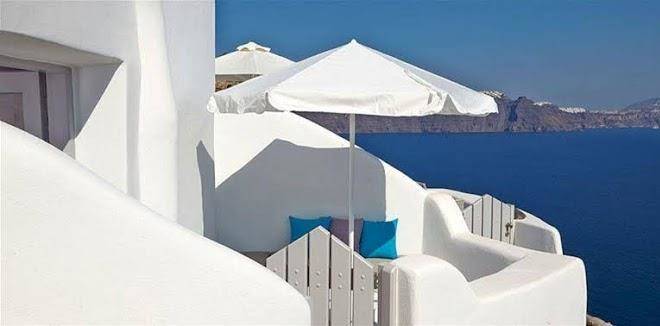 Liakada oia suites