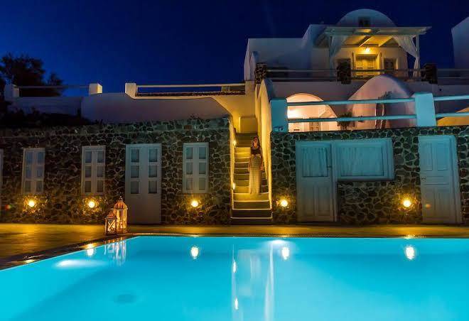 Oia suites