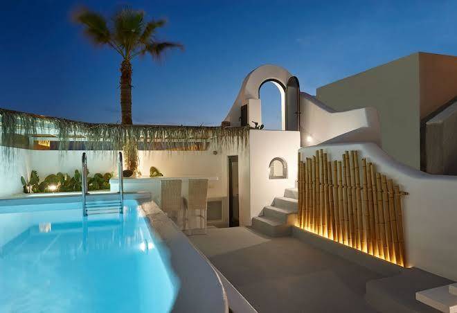 Opera mansion santorini