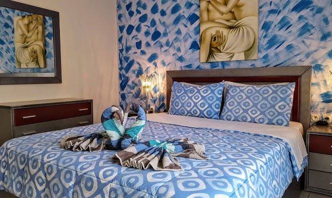 Pleasure beachside studios perissa santorini