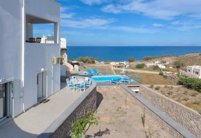 Queen of santorini