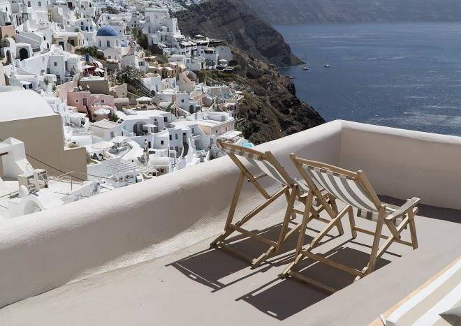 Spitia luxury caves