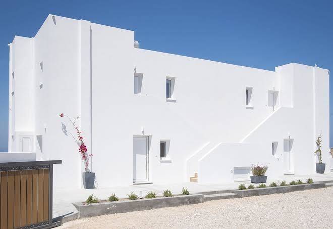 Valery suites