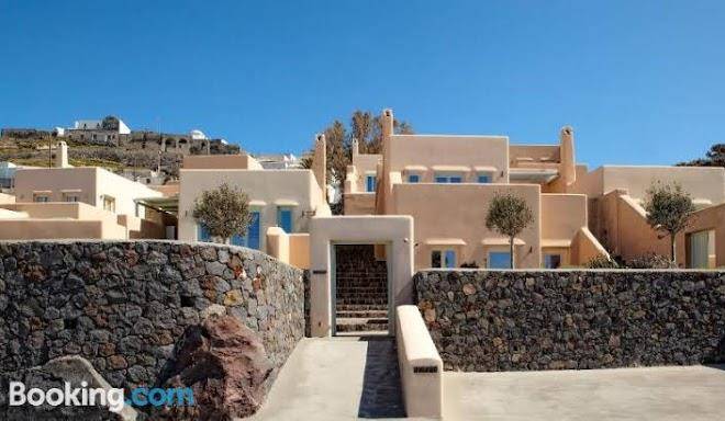 Voreina gallery suites