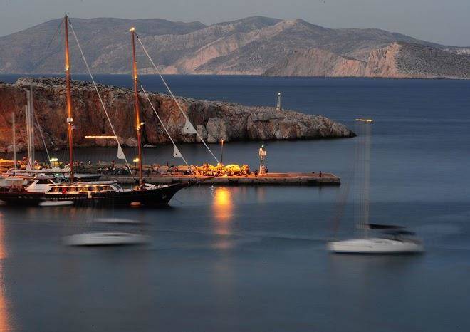 Vrahos boutique hotel folegandros
