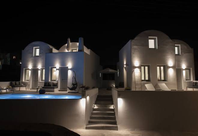 White orchid luxury suites