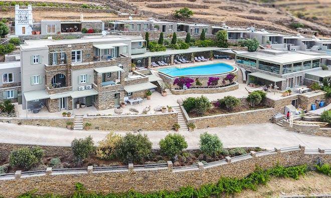 Aeolis tinos suites